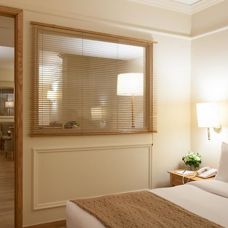 Le Commodore Hotel Beirut Luaran gambar