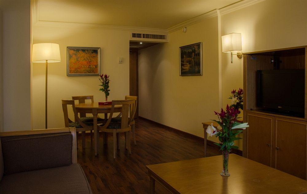 Le Commodore Hotel Beirut Luaran gambar