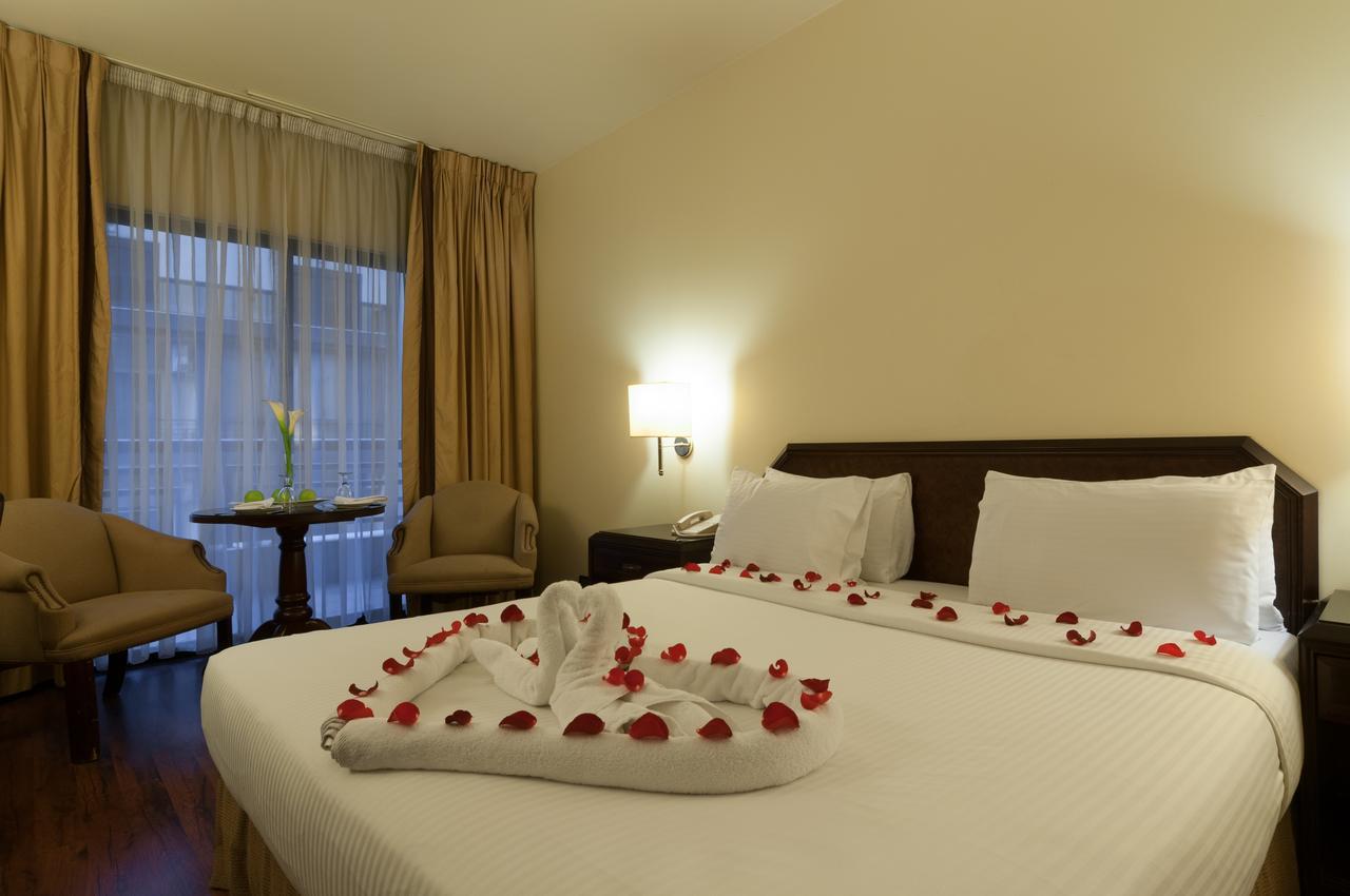 Le Commodore Hotel Beirut Luaran gambar