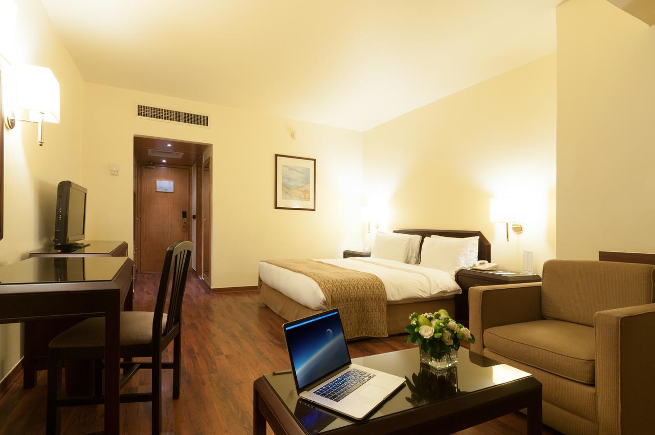 Le Commodore Hotel Beirut Luaran gambar
