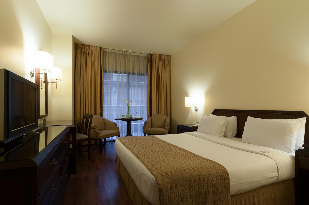 Le Commodore Hotel Beirut Luaran gambar