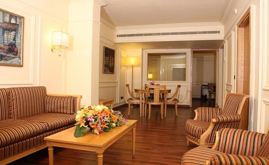 Le Commodore Hotel Beirut Luaran gambar